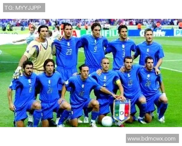 足球传奇：探索历代球星的崛起与辉煌历程