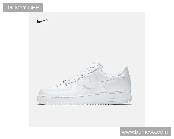 足球鞋背后的传奇球星身份揭秘他们如何影响足球历史与风格