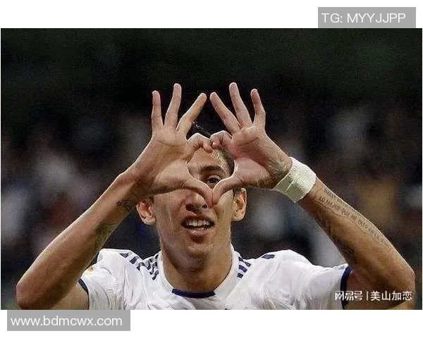 足坛奇葩球星行为盘点 从神奇庆祝到出奇不意的场上举动